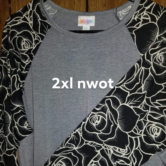 LuLaRoe Tops - LuLaroe Randy 2xl NWOT was FIRM sent offer 😊😊😊